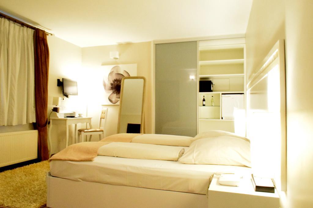 La Petite Perle Hotell Hamburg Eksteriør bilde